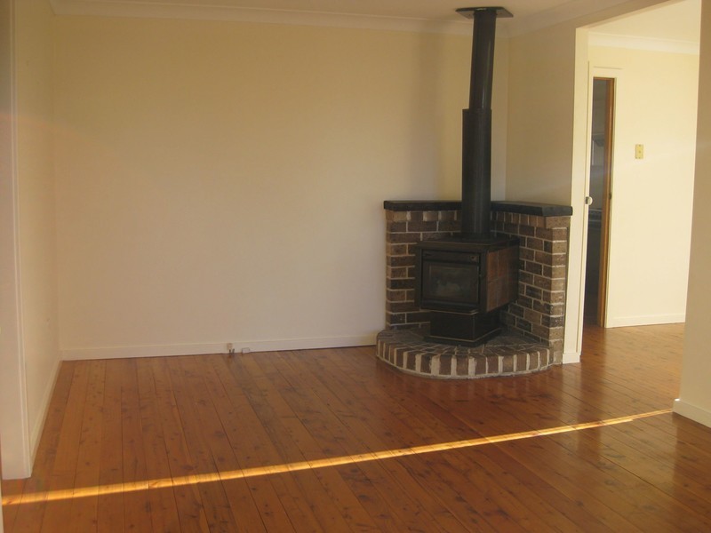 11 Balmoral Avenue, Cessnock NSW 2325