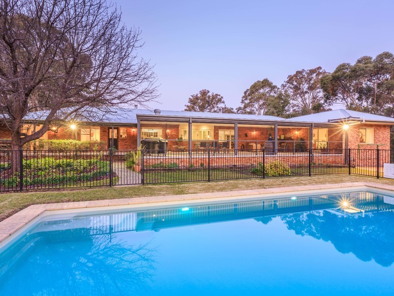 745 Lovedale Road, Lovedale NSW 2325