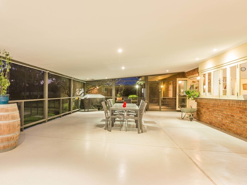 745 Lovedale Road, Lovedale NSW 2325