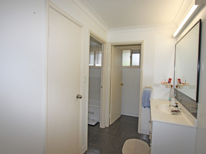 10 Thomas Street, North Rothbury NSW 2335