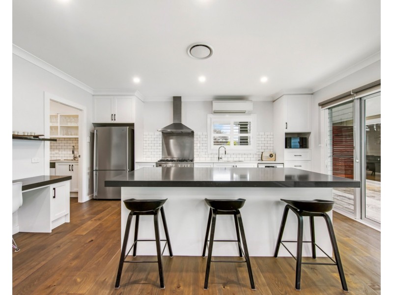 859 Sandy Creek Road, Quorrobolong NSW 2325