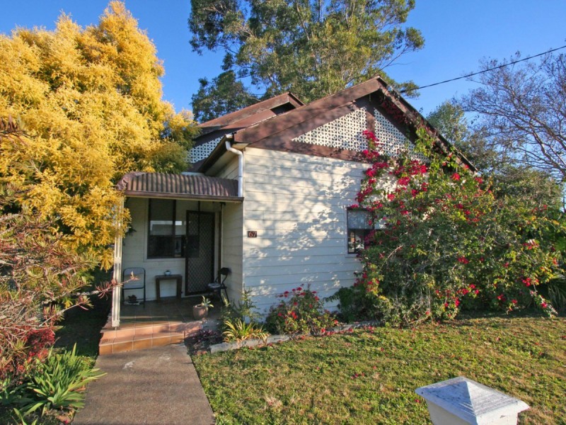 67 Mount View Road, Cessnock NSW 2325