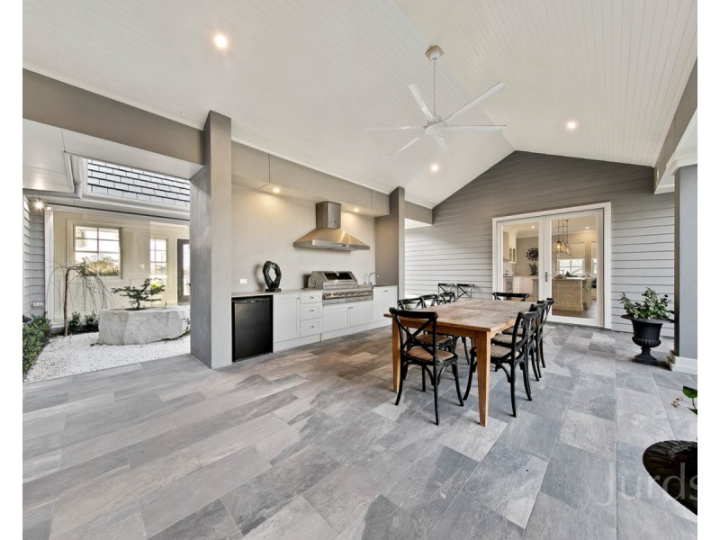 25 Paperbark Drive, Pokolbin NSW 2320