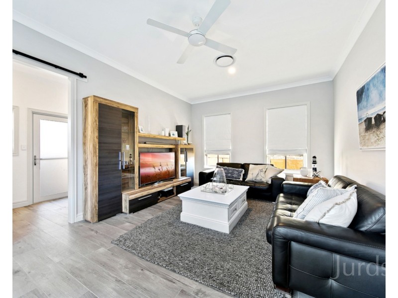 25 Paperbark Drive, Pokolbin NSW 2320