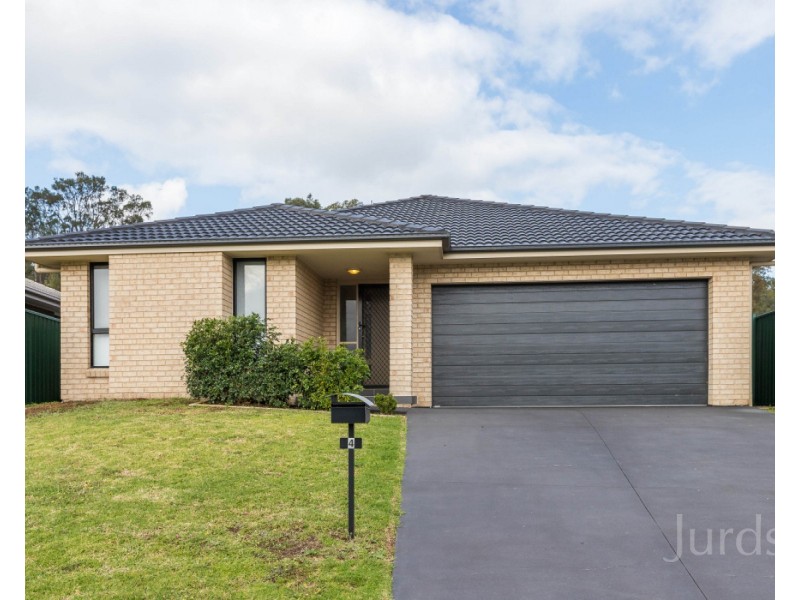 4 Shortland Drive, Rutherford NSW 2320