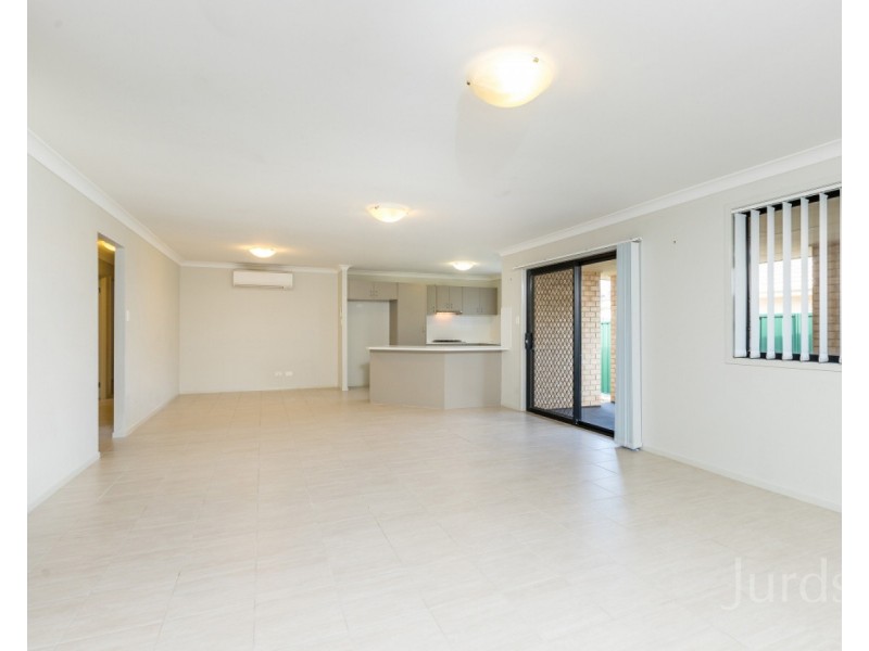 4 Shortland Drive, Rutherford NSW 2320