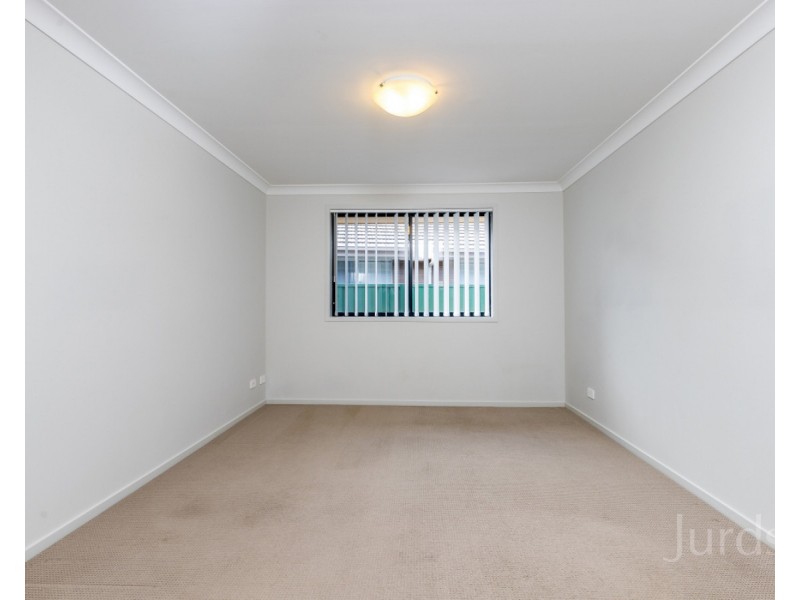 4 Shortland Drive, Rutherford NSW 2320