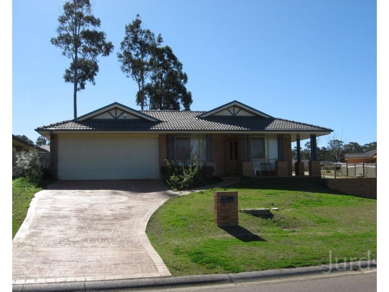 8 Tulloch Terrace, Cessnock NSW 2325