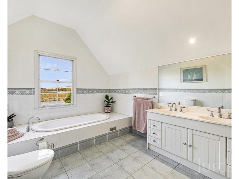 657B Milbrodale Road, Broke NSW 2330