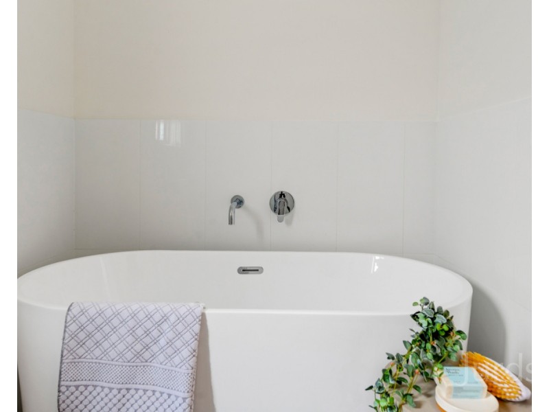 25 Cooper Street, Cessnock NSW 2325