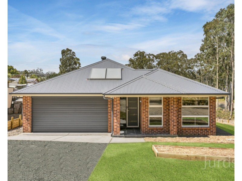 4 Stirling Street, Abernethy NSW 2325