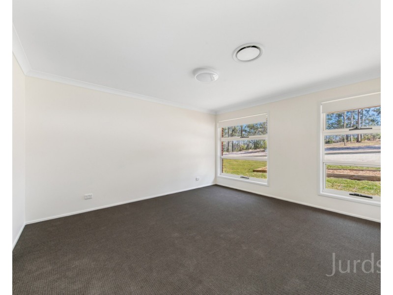 4 Stirling Street, Abernethy NSW 2325
