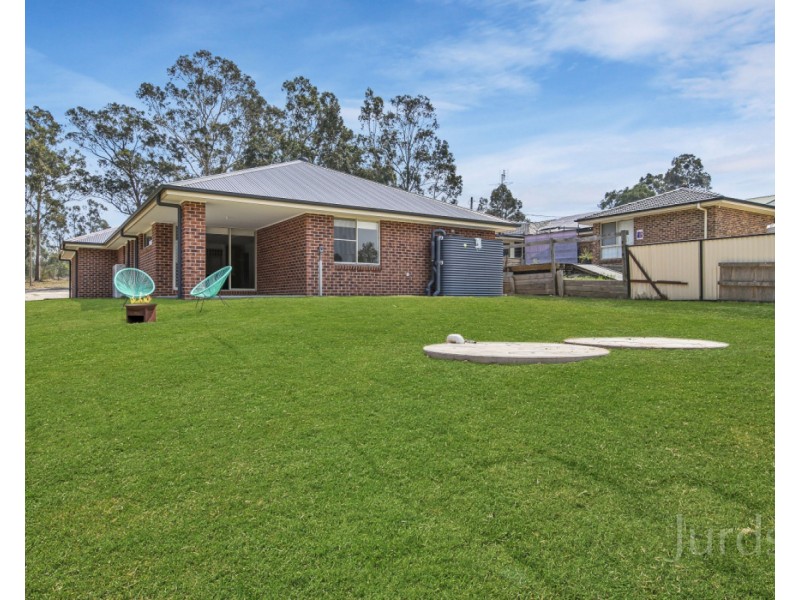 4 Stirling Street, Abernethy NSW 2325