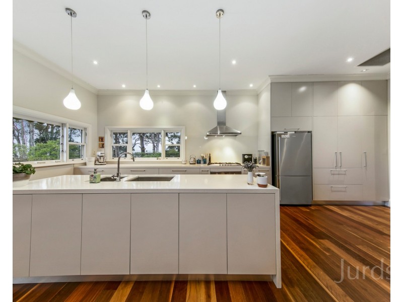 42 Londons Road, Lovedale NSW 2325