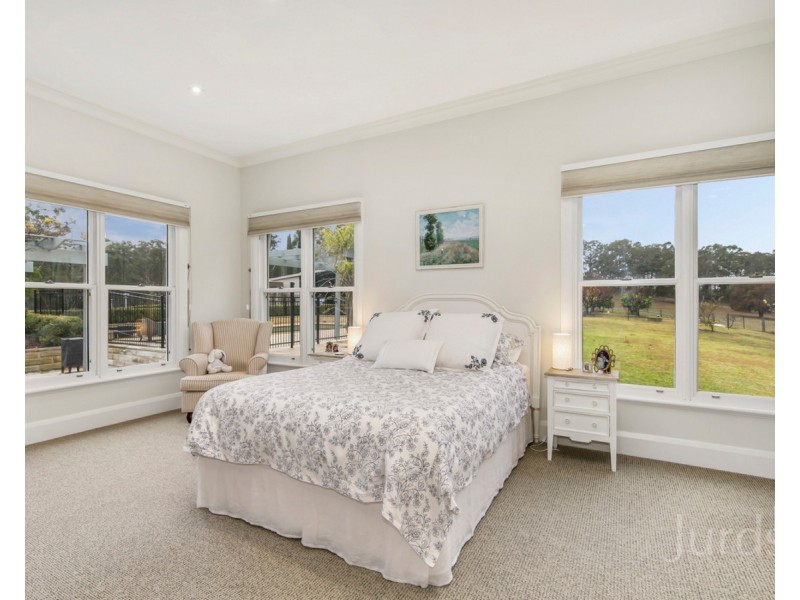 42 Londons Road, Lovedale NSW 2325