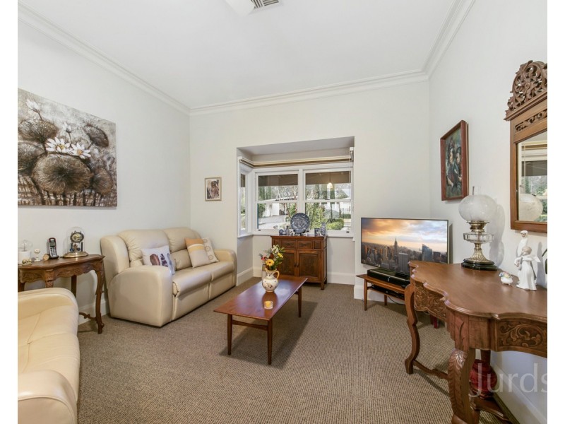 42 Londons Road, Lovedale NSW 2325