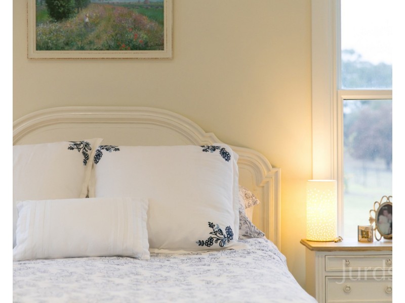 42 Londons Road, Lovedale NSW 2325