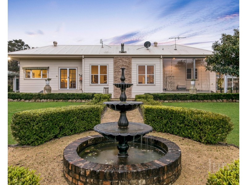 42 Londons Road, Lovedale NSW 2325