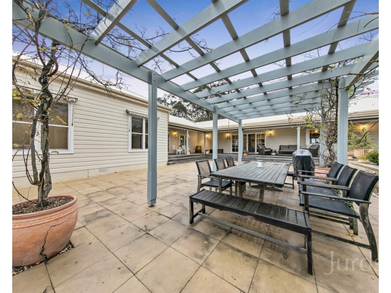 42 Londons Road, Lovedale NSW 2325