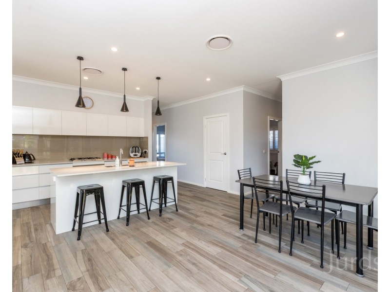 9 Fairview Place, Cessnock NSW 2325