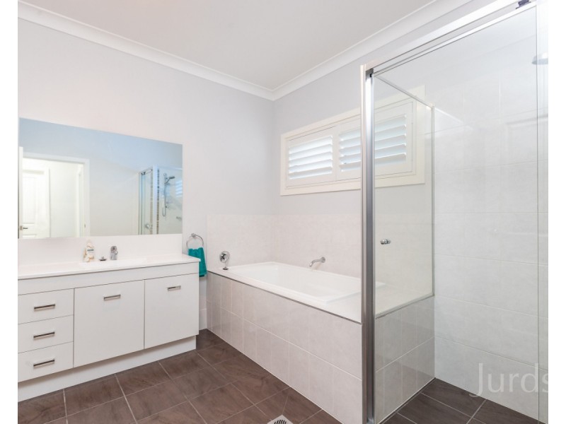 9 Fairview Place, Cessnock NSW 2325
