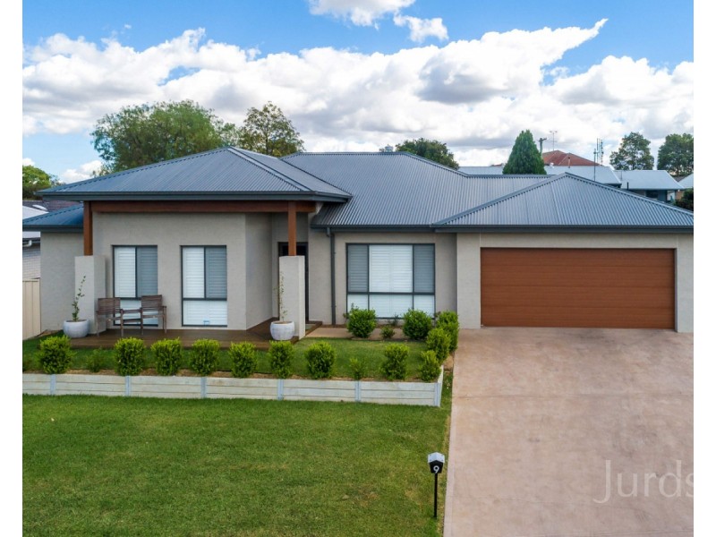 9 Fairview Place, Cessnock NSW 2325