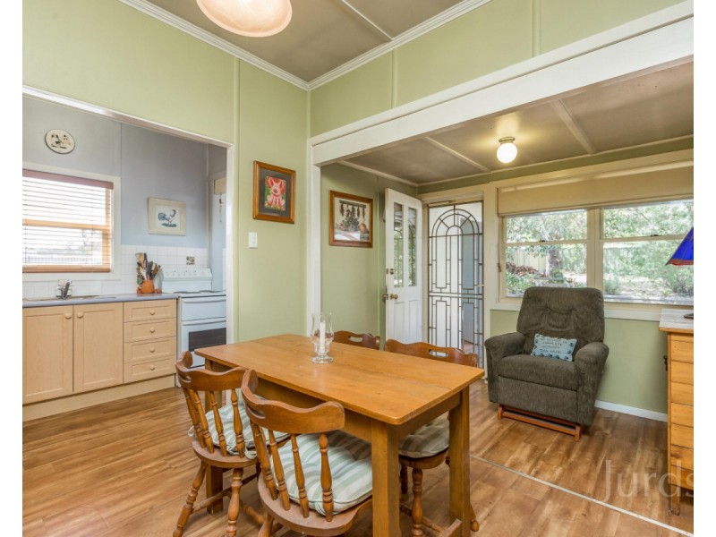 323 Maitland Road, Cessnock NSW 2325