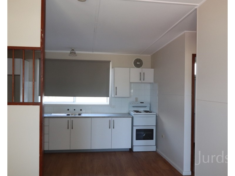 2/22 Church Street, Cessnock NSW 2325