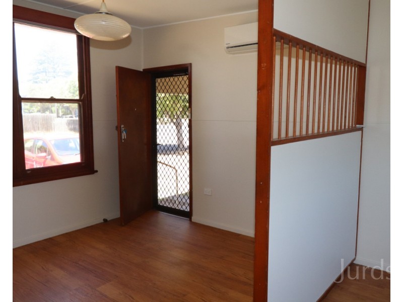 2/22 Church Street, Cessnock NSW 2325