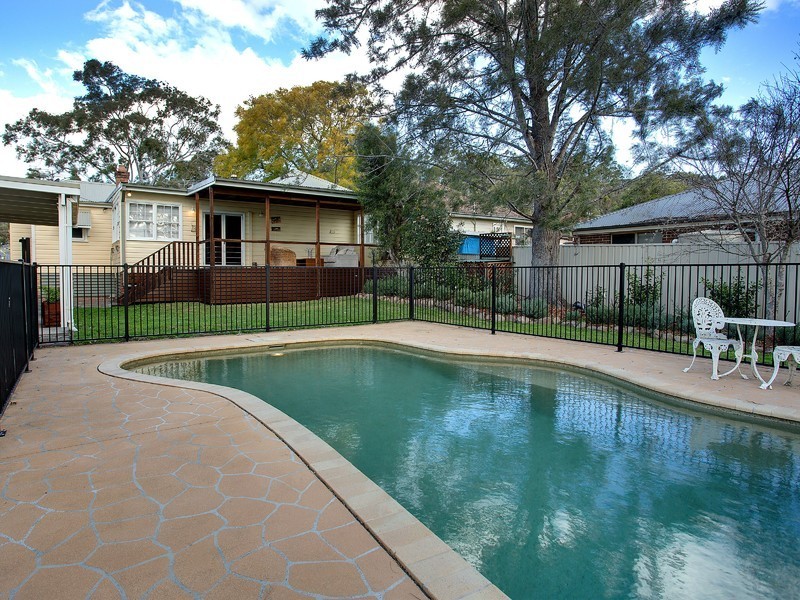 16 Yango Street, Cessnock NSW 2325