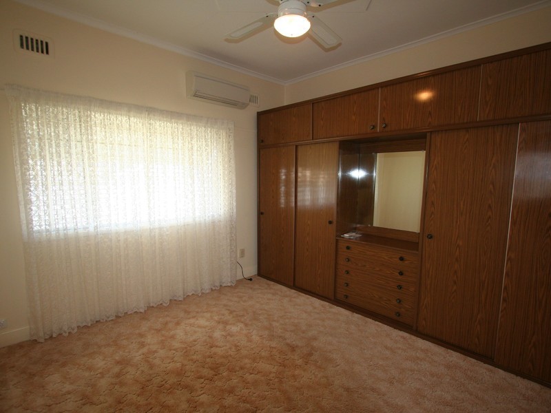 37 Melbourne St, Abermain NSW 2326