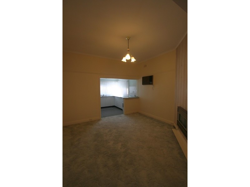 37 Melbourne St, Abermain NSW 2326