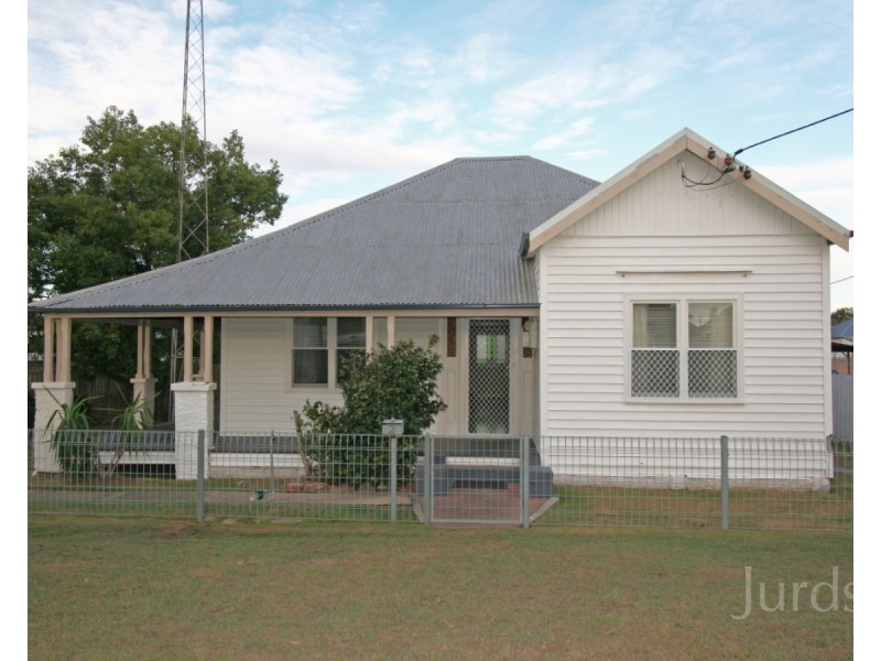 2 Fourth Street, Cessnock NSW 2325