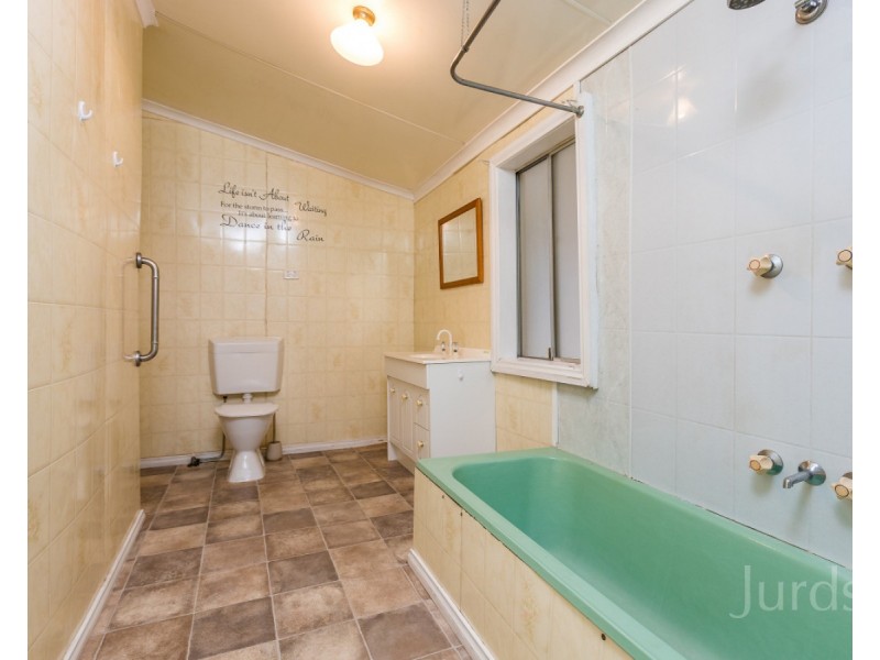30 Ann Street, Cessnock NSW 2325