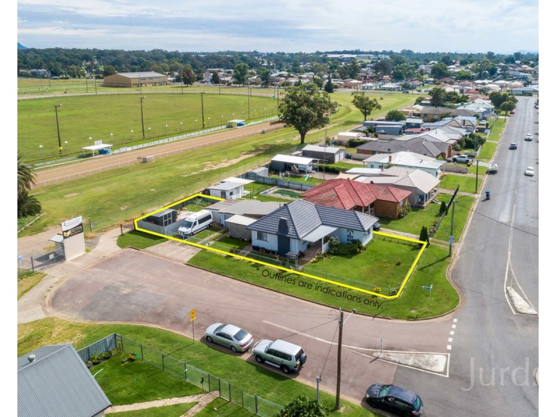30 Barrett Avenue, Cessnock NSW 2325