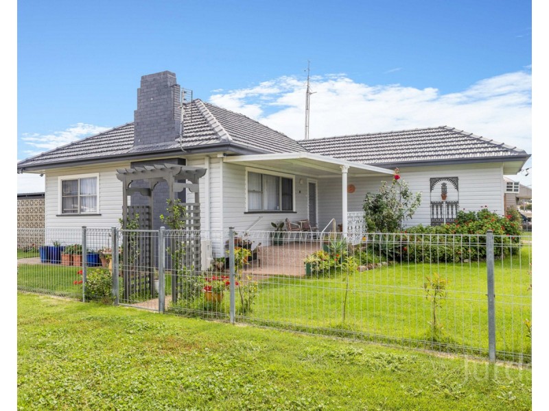 30 Barrett Avenue, Cessnock NSW 2325