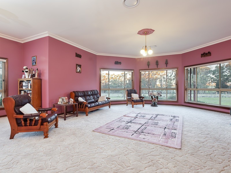 931 Lovedale Road, Lovedale NSW 2325