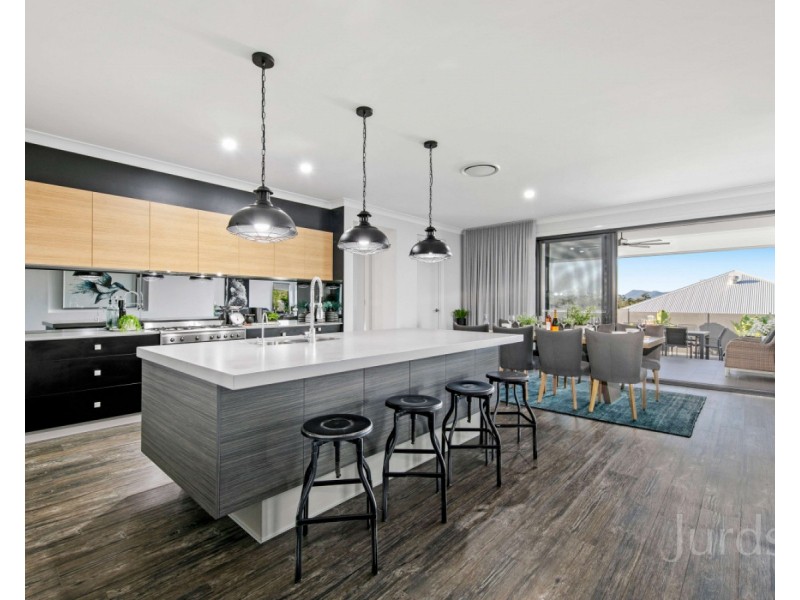 20 Dunnett Avenue (Huntlee), North Rothbury NSW 2335