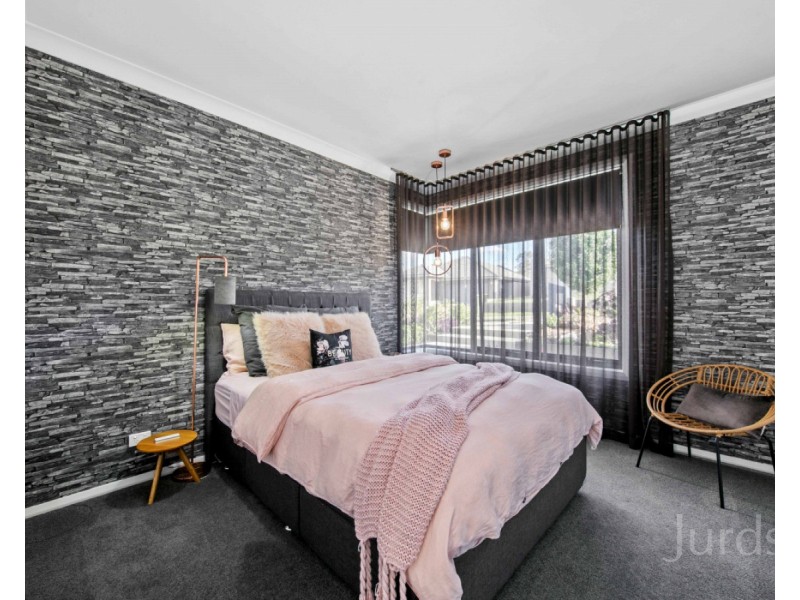 20 Dunnett Avenue (Huntlee), North Rothbury NSW 2335