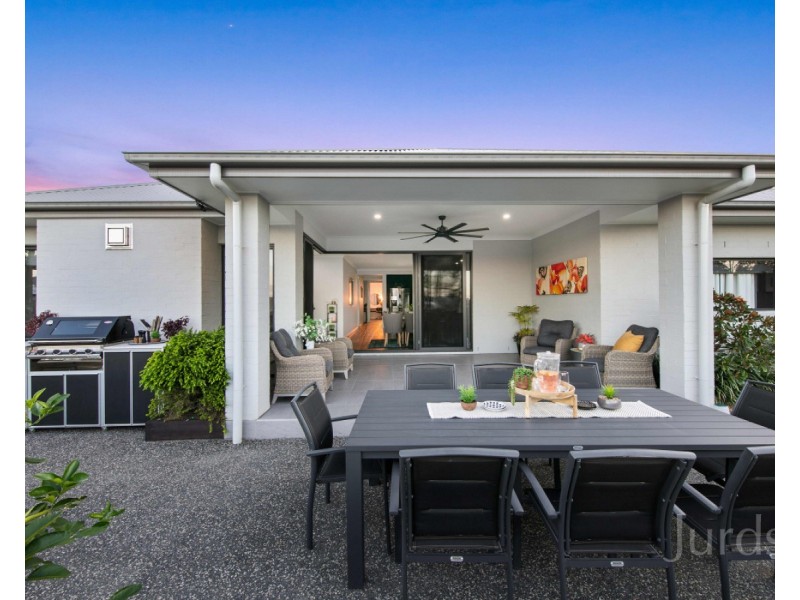 20 Dunnett Avenue (Huntlee), North Rothbury NSW 2335