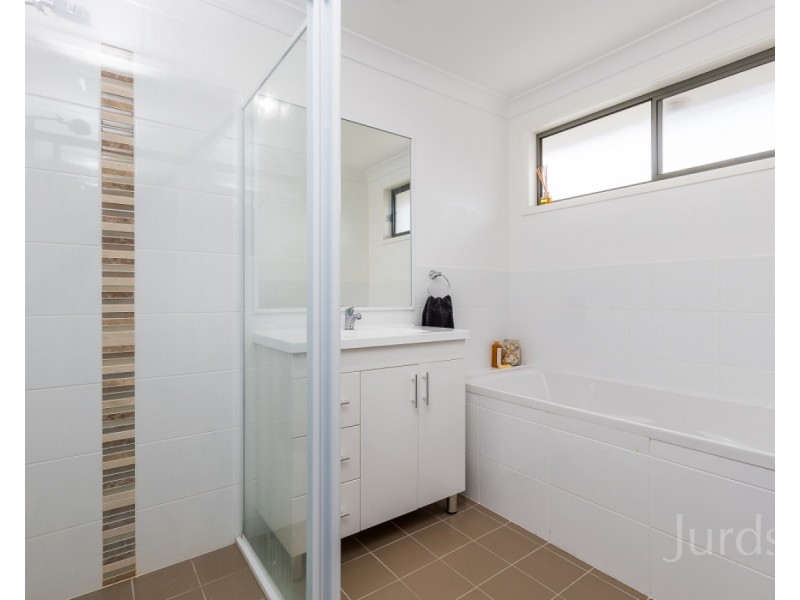 2 Blackbird Avenue, Thornton NSW 2322