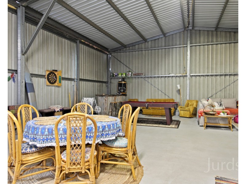 13 Green Lane, Lovedale NSW 2325
