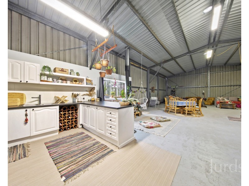 13 Green Lane, Lovedale NSW 2325