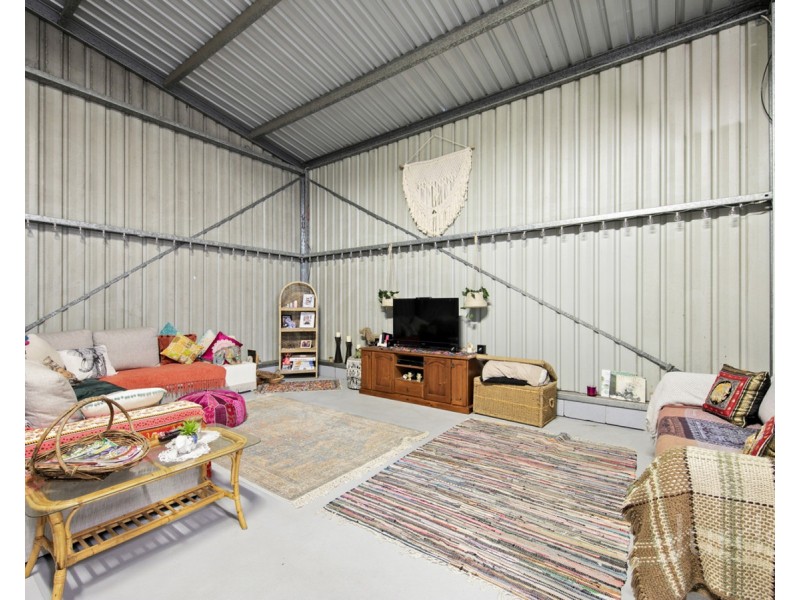 13 Green Lane, Lovedale NSW 2325