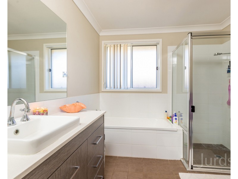 5 Birkdale Boulevard, Cessnock NSW 2325