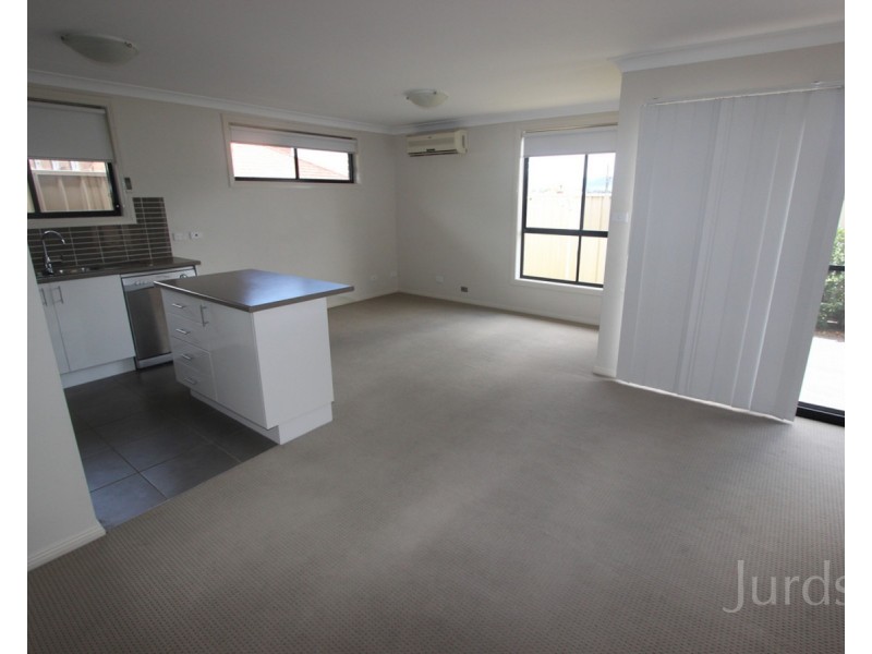 2/9 King Street, Cessnock NSW 2325