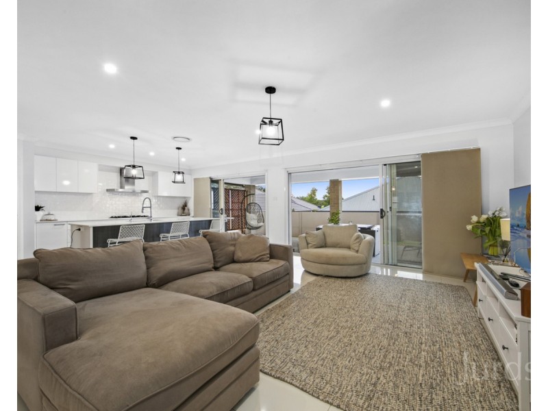 14 Dunnett Avenue (Huntlee), North Rothbury NSW 2335