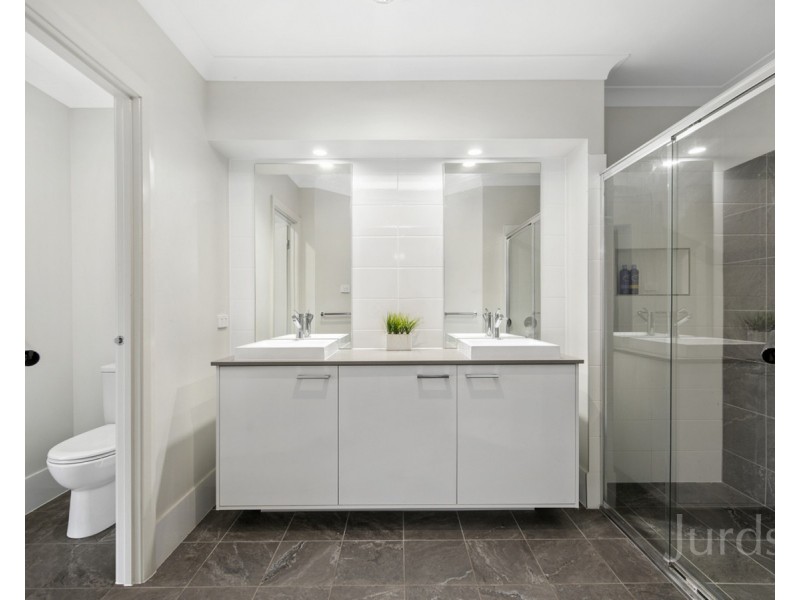 14 Dunnett Avenue (Huntlee), North Rothbury NSW 2335