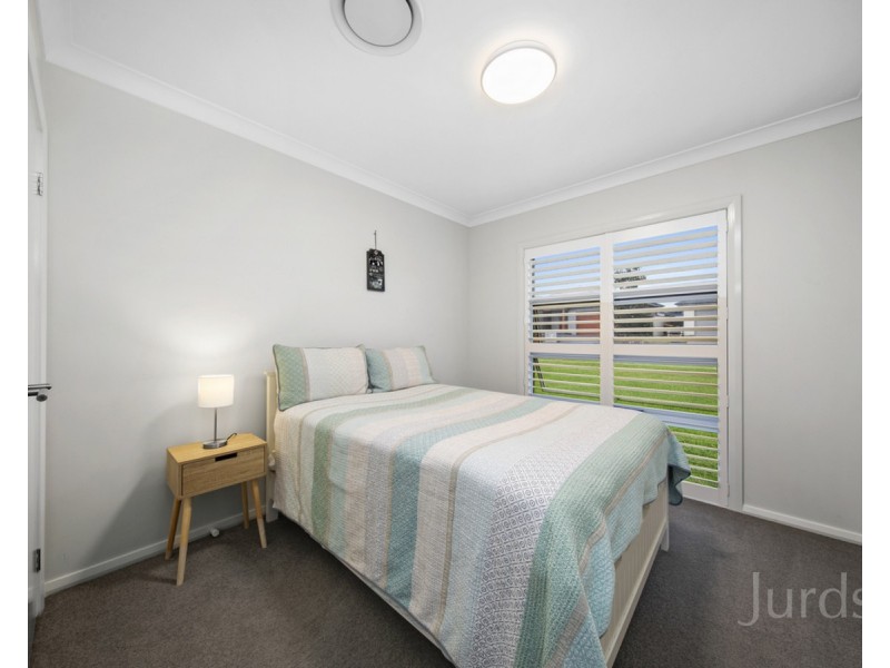 14 Dunnett Avenue (Huntlee), North Rothbury NSW 2335