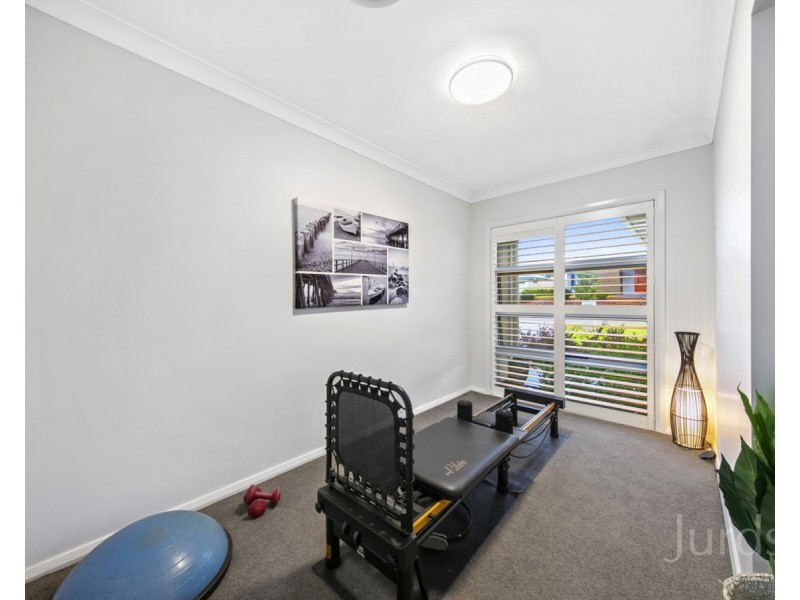 14 Dunnett Avenue (Huntlee), North Rothbury NSW 2335